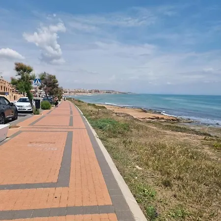 Будинок відпочинку El Palacete Los Leandros